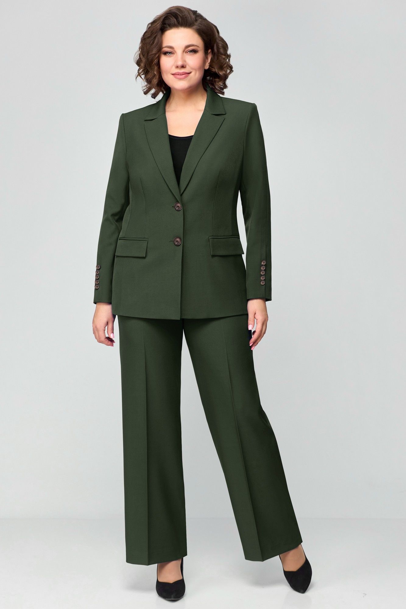 Брючные костюмы Мишель стиль 1177 хвойно-зеленый