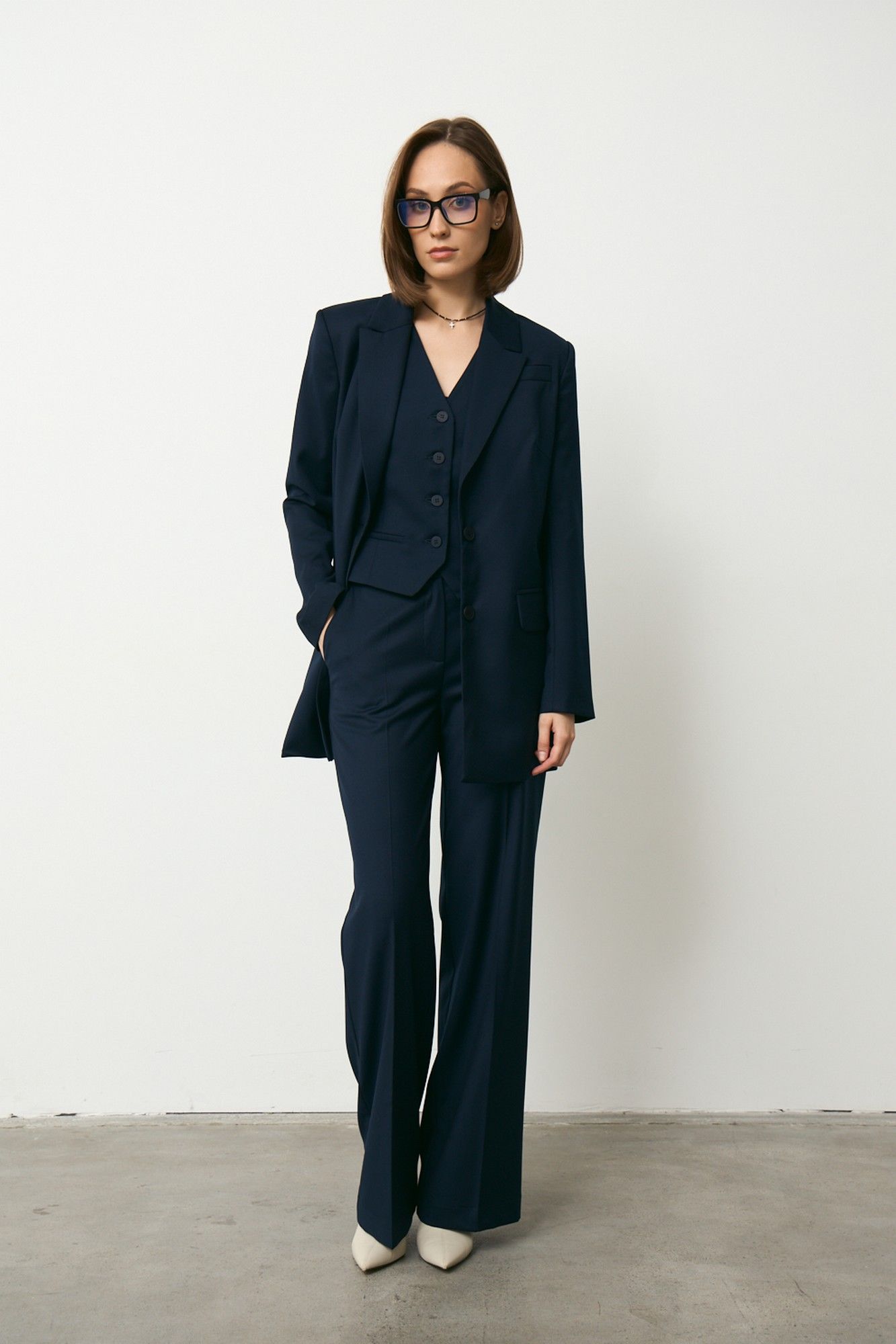 Брючные костюмы Luitui R4048 темно-синий