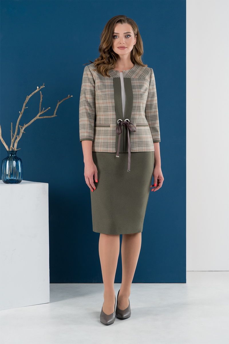 Юбочный костюм Elady