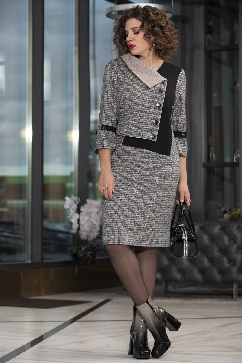 Трикотажное платье Avanti Erika