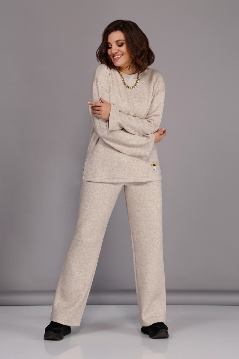 Спортивный костюм INVITE